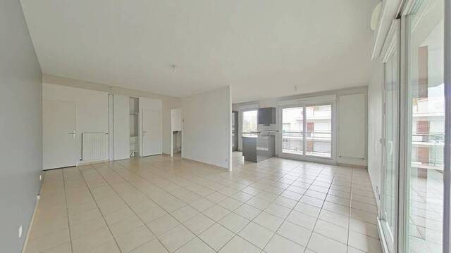 Rent Apartment 3 rooms 86 m² Saint-Étienne 42000