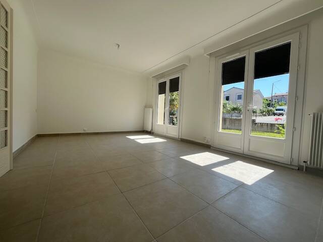 Rent Apartment 2 rooms 3 rooms 67 m² Saint-Genest-Lerpt 42530 SAINT GENEST LERPT