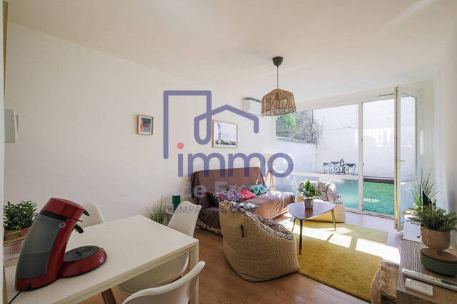Sale Apartment 1 room 23 m² Grenoble 38000