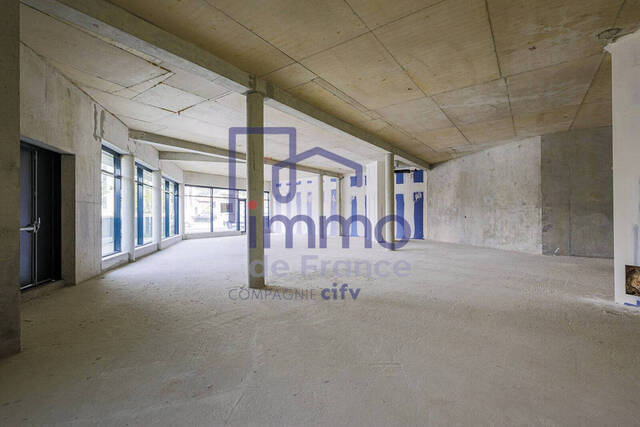 Vente Local commercial 298 m² Voiron 38500