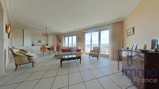 Sale Apartment 5 rooms 117 m² Saint-Étienne 42000