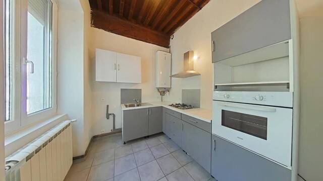 Rent Apartment duplex/triplex 3 rooms 63 m² Rive-de-Gier 42800 Centre