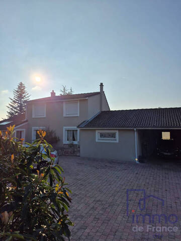 Sale House maison traditionnelle 8 rooms 153 m² Saint-Bonnet-les-Oules 42330