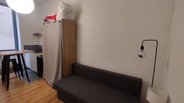 Location Appartement studio 1 pièce 13 m² Saint-Étienne 42000 HYPER CENTRE