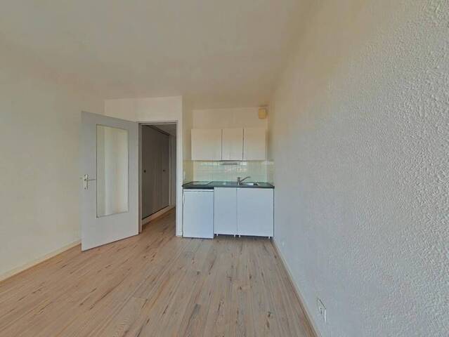 Location Appartement studio 1 pièce 21 m² Saint-Étienne 42000 BERGSON