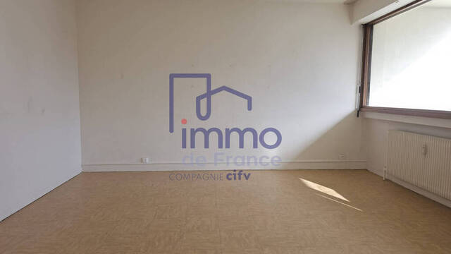 Vente Appartement 5 pièces 107 m² Bourgoin-Jallieu 38300