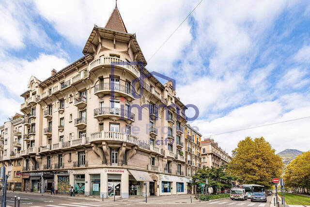 Vente Appartement 2 pièces 77.42 m² Grenoble 38000