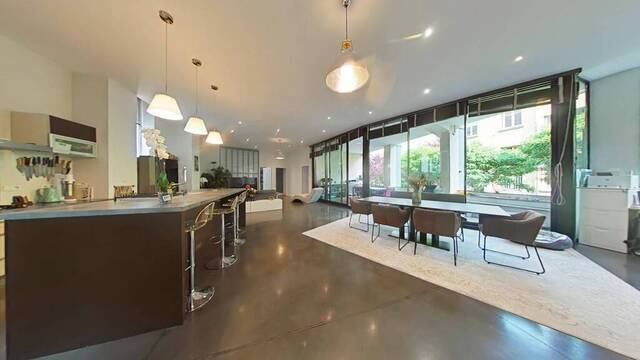 Rent Apartment 4 rooms 166 m² Saint-Étienne 42000