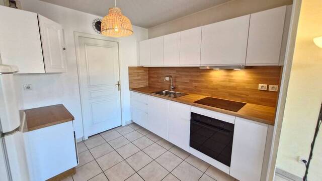 Rent Apartment 2 rooms 56.5 m² Lyon 5e Arrondissement 69005