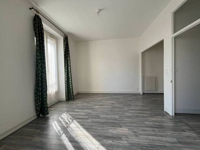 Rent Apartment 2 rooms 65 m² Grenoble 38000