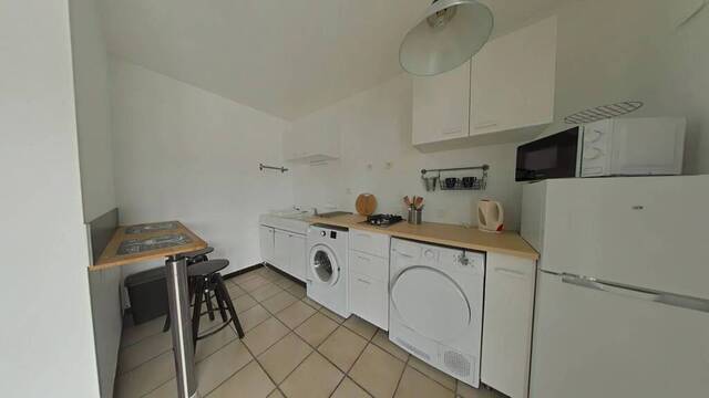 Rent Apartment studio 1 room 23 m² Saint-Étienne 42000