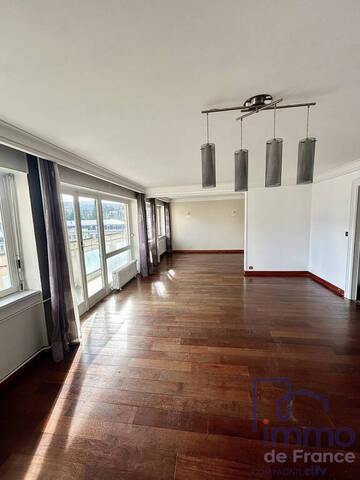 Sale Apartment 4 rooms 102 m² Saint-Étienne 42000