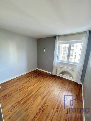 Sale Apartment 4 rooms 102 m² Saint-Étienne 42000