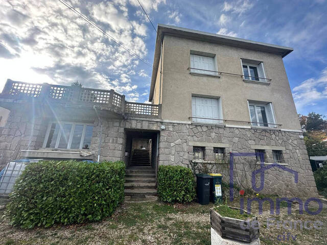 Vente Maison ancienne 7 pièces 160 m² Saint-Genest-Lerpt 42530