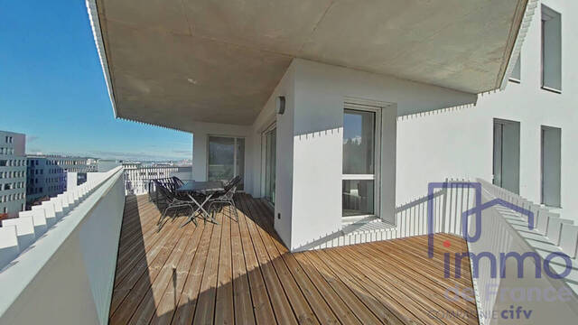 Sale Apartment 4 rooms 84.83 m² Saint-Étienne 42000