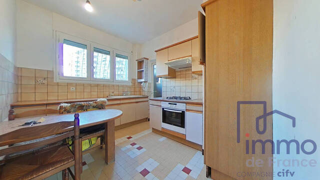 Sale Apartment 3 rooms 74.9 m² Saint-Étienne 42000