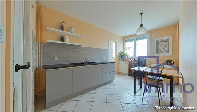 Sale Apartment 3 rooms 71 m² Saint-Étienne 42000