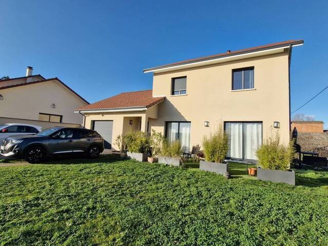 Location Maison 5 pièces 125.01 m² Saint-Marcel-Bel-Accueil 38080