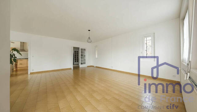 Vente Maison 8 pièces 221.83 m² Roche-la-Molière 42230