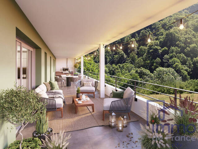 Vente Local commercial 90.24 m² L' Étrat 42580