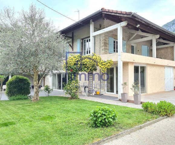 Vente Maison villa 6 pièces 159.96 m² Voreppe 38340