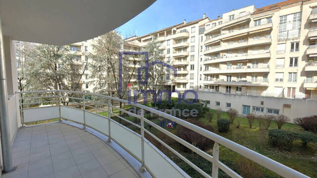 Vente Appartement 1 pièce 26 m² Lyon 8e Arrondissement 69008