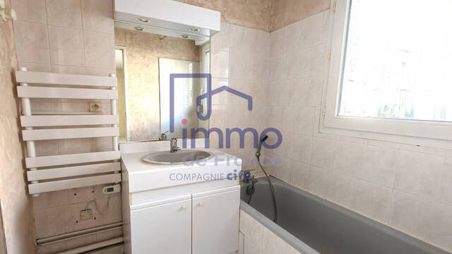 Vente Appartement 1 pièce 26 m² Lyon 8e Arrondissement 69008