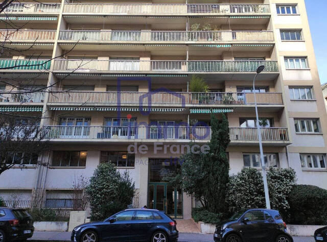 Vente Appartement 1 pièce 9.54 m² Lyon 6e Arrondissement 69006