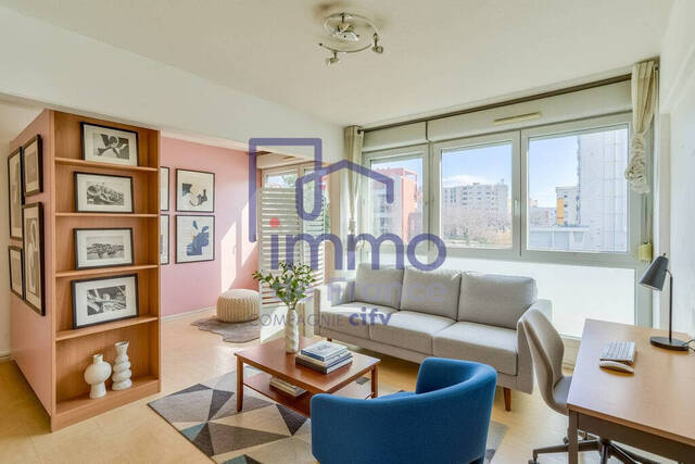 Vente Appartement 1 pièce 32.69 m² Lyon 7e Arrondissement 69007