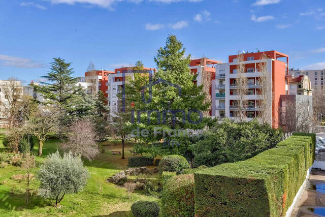 Vente Appartement 1 pièce 32.69 m² Lyon 7e Arrondissement 69007