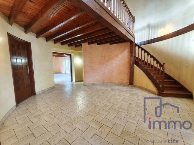 Vente Maison villa 8 pièces 210 m² Veauche 42340