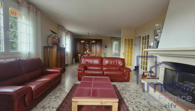 Vente Maison 7 pièces 164.29 m² La Tour-en-Jarez 42580