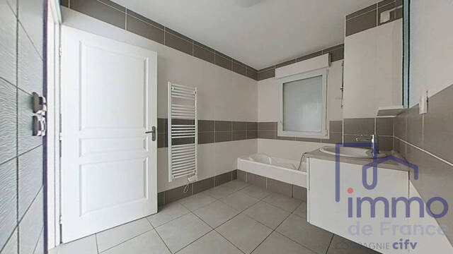 Vente Appartement 3 pièces 88 m² Saint-Genest-Lerpt 42530