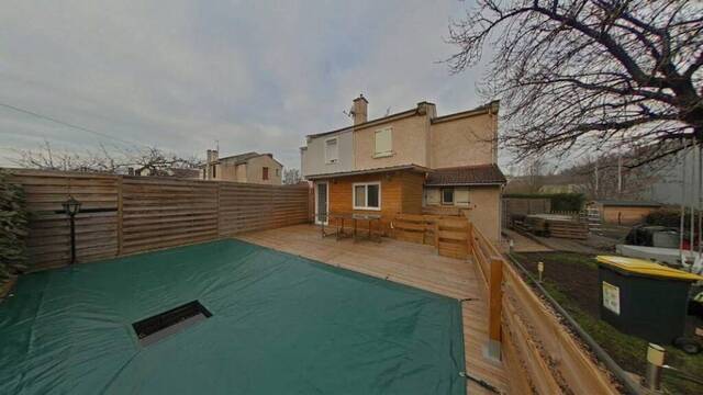 Location Maison 5 pièces 109 m² Le Chambon-Feugerolles 42500