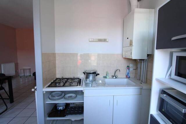 Rent Apartment studio 1 room 33 m² Le Puy-en-Velay 43000