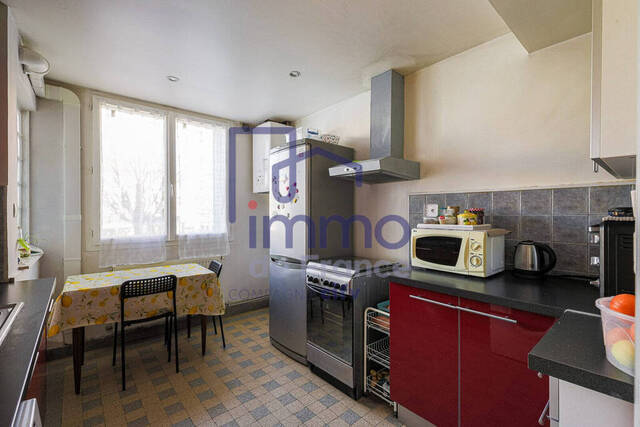 Sale Apartment 3 rooms 60 m² Grenoble 38000