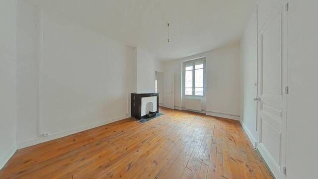 Rent Apartment 2 rooms 51 m² Saint-Étienne 42000