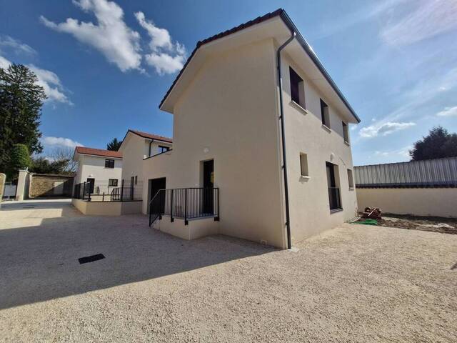 Rent House maison 5 rooms 104.16 m² Montceau 38300