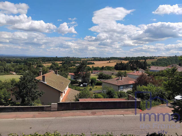 Sale Ancient house 5 rooms 184.8 m² Boen sur lignon 42130