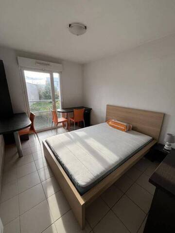 Rent Apartment studio 1 room 19 m² Saint-Priest-en-Jarez 42270 HÔPITAL NORD