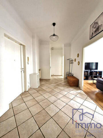 Sale Apartment 6 rooms 126 m² Saint-Étienne 42000
