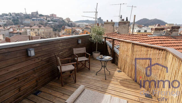 Sale Apartment duplex 4 rooms 87 m² Saint-Étienne 42000