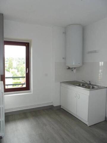 Location Appartement t4 62 m² L' Étrat 42580