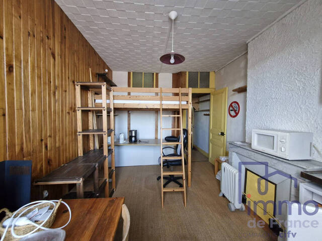 Sale Building 414.55 m² Saint-Étienne 42000