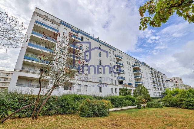 Vente Parking 13 m² Villeurbanne 69100
