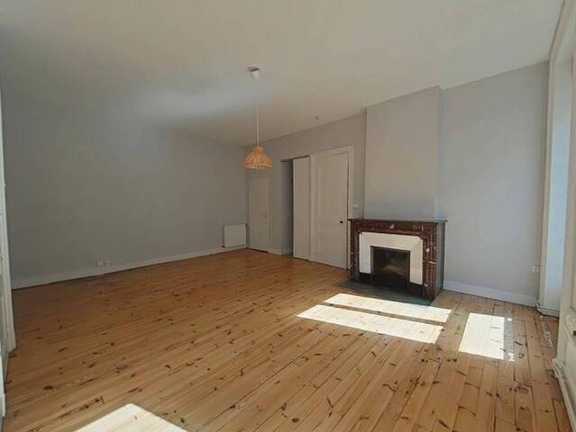 Location Appartement t2 61 m² Saint-Étienne 42000