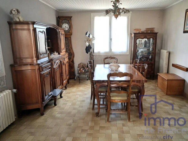 Vente Maison traditionnelle 6 pièces 116 m² Le Puy-en-Velay 43000