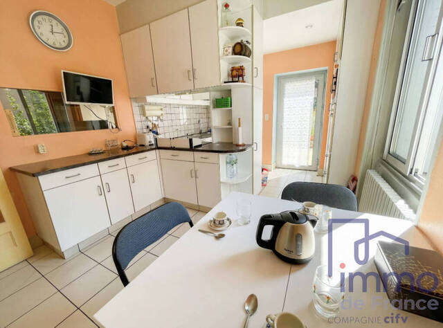 Vente Maison 8 pièces 187.5 m² Le Puy-en-Velay 43000