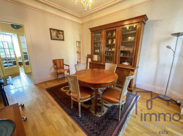 Vente Maison 8 pièces 187.5 m² Le Puy-en-Velay 43000