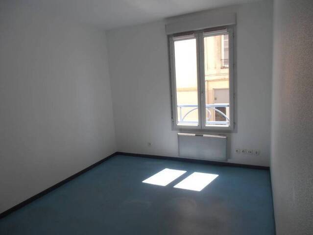 Location Appartement studio 1 pièce 18 m² Lyon 7e Arrondissement 69007 LYON 7